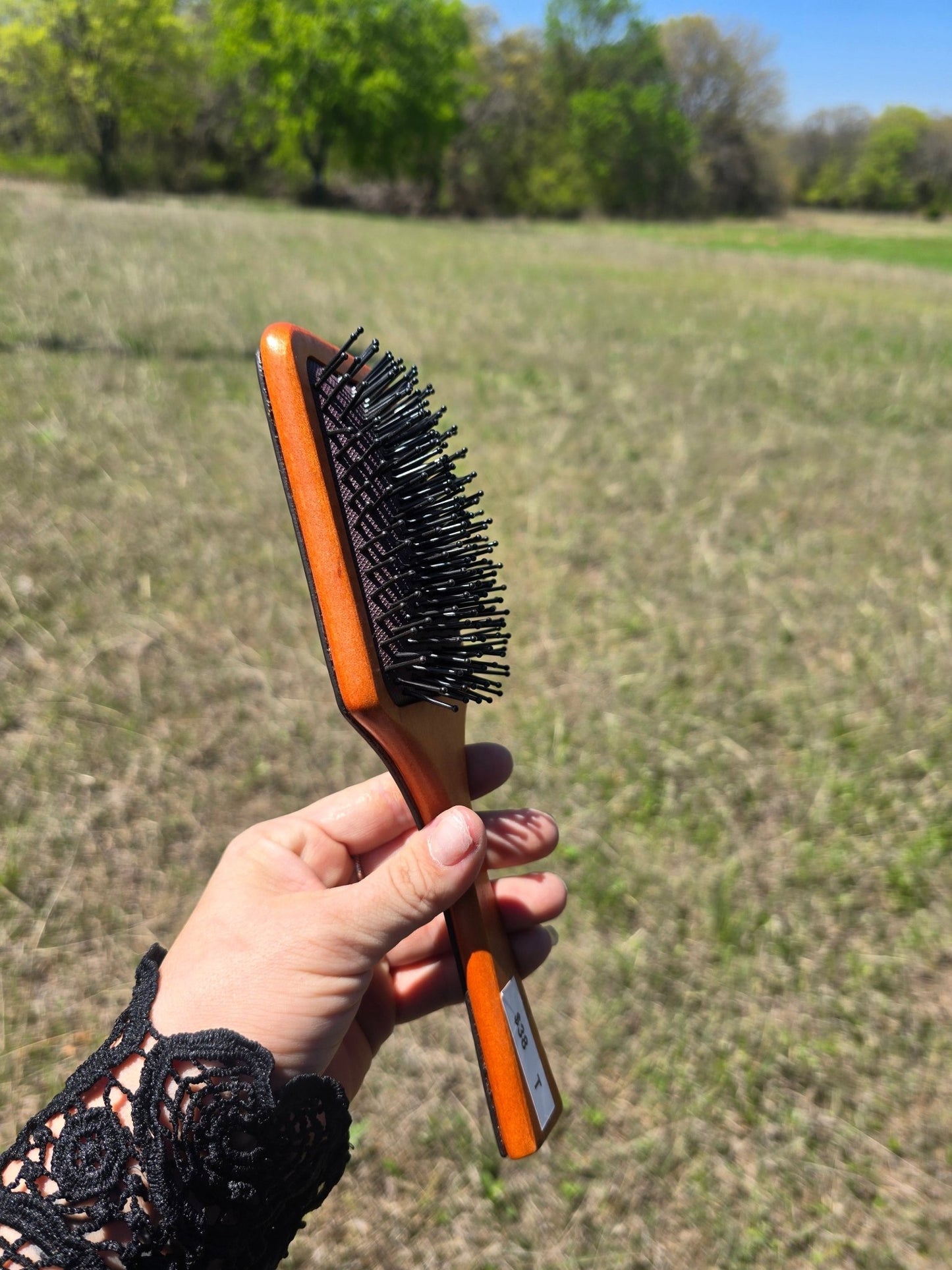 Cow skull Tooled brush - Pistols 'n Petticoats - #westernboutique# - #westernfashion#
