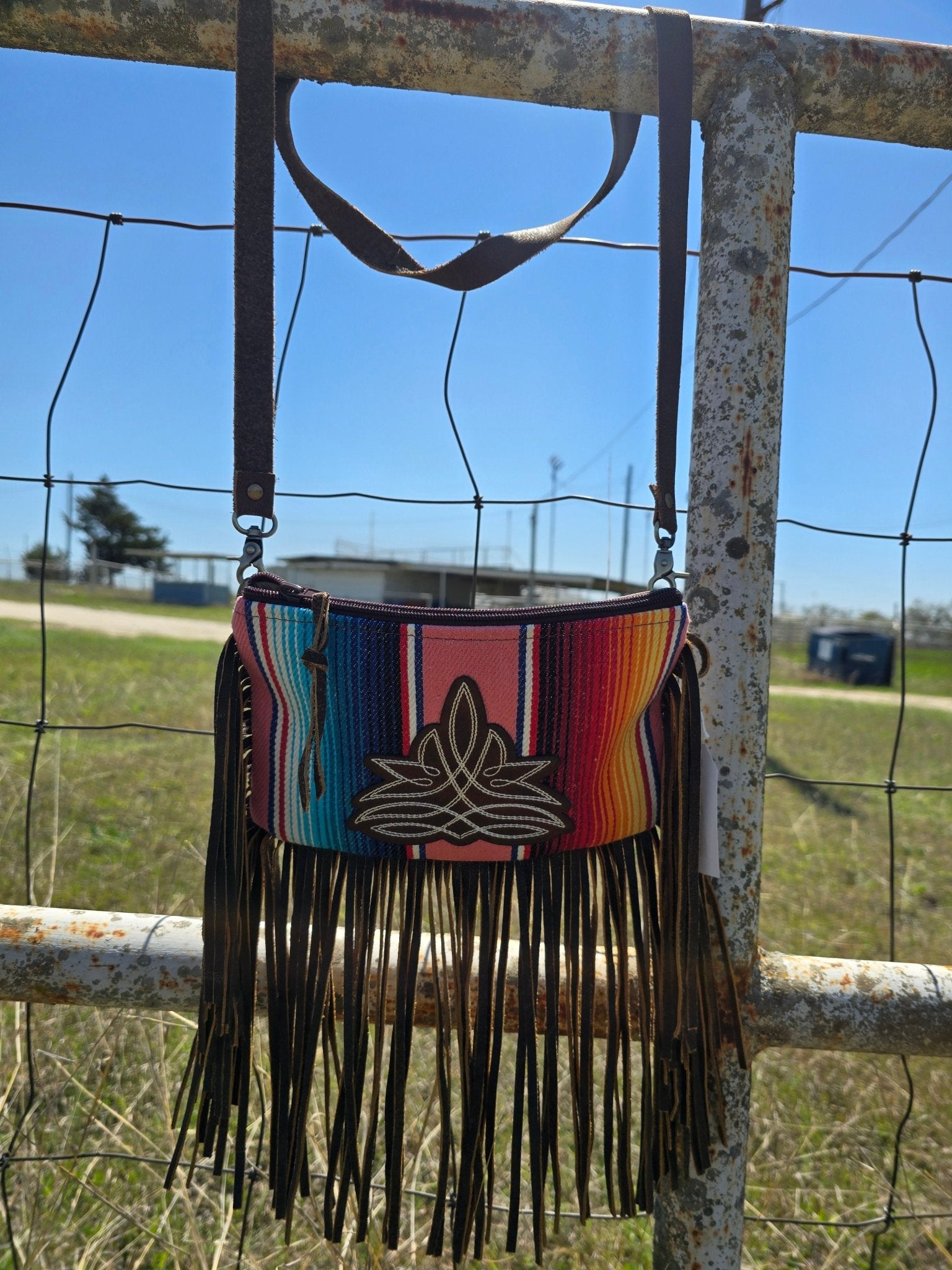 Fringe Cross body bag - Pistols 'n Petticoats - #westernboutique# - #westernfashion#