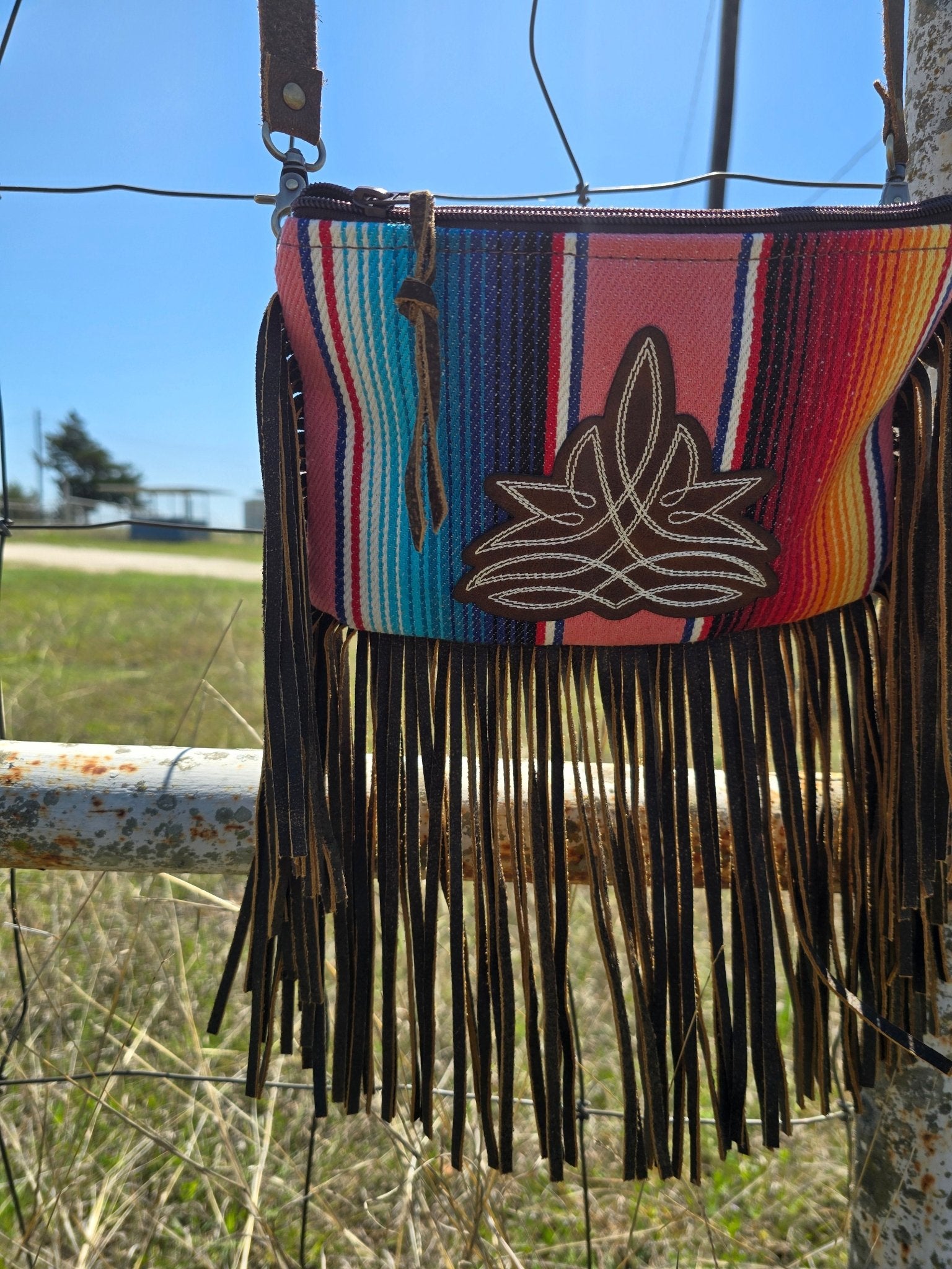 Fringe Cross body bag - Pistols 'n Petticoats - #westernboutique# - #westernfashion#